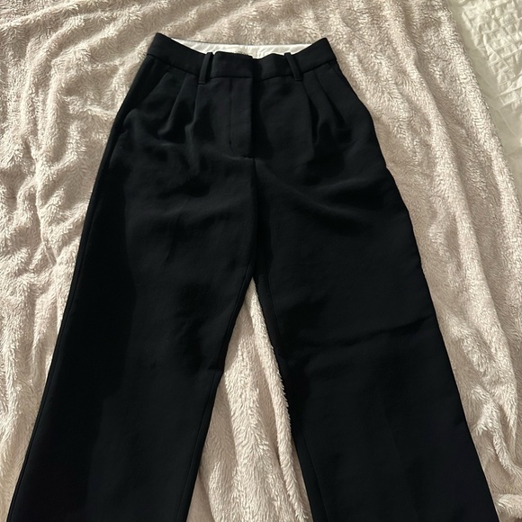 Aritzia Effortless Pant - Picture 3 of 6